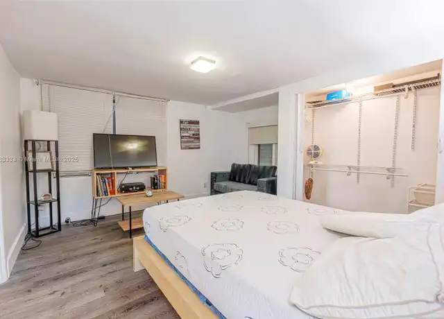 Property at 528 SW 21st Ave Unit B, Miami, FL, 33135, 0 beds, 1 bath, [object Object]