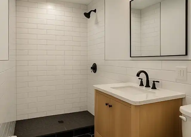 Property at 183 Vernon St Unit 2, Worcester, MA, 01607, 3 beds, 1 bath, [object Object]