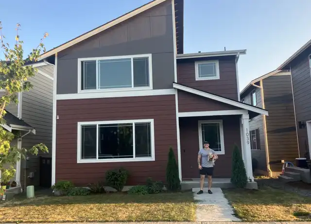 Property at 1039 Magnuson Way Unit 4, Bremerton, WA, 98310, 4 beds, 3 baths, [object Object]