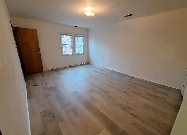 Property at 81 Franklin St Unit 308, Kingston, NY, 12401, 2 beds, 1 bath, [object Object]