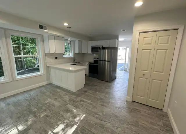 Property at 1083 Whalley Ave Unit B, New Haven, CT, 06515, 2 beds, 1.5 baths, [object Object]