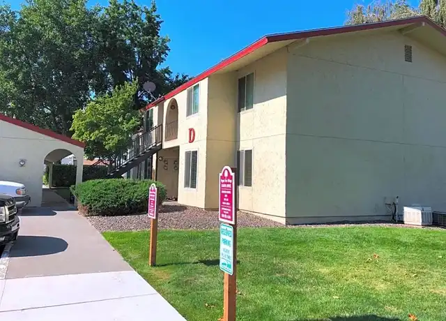 Property at Pepper Tree Village Apartments - 507 N Arthur St, Kennewick, WA, 99336, 1-2 bed, 1 bath, [object Object]