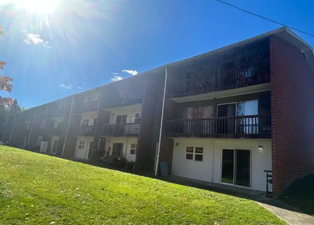Property at 813 Main St, Ashland, OH, 44805, 2 beds, 1 bath, [object Object]