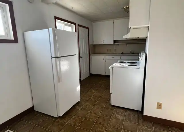 Property at 802 Queen Ave SE Unit 806-QU, Albany, OR, 97322, 3 beds, 1 bath, [object Object]