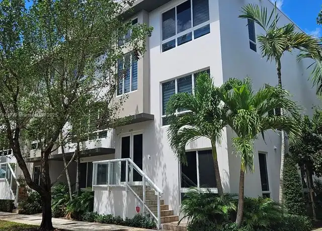 Property at 6670 NW 105th Ct, Doral, FL, 33178, 4 beds, 3.5 baths, [object Object]