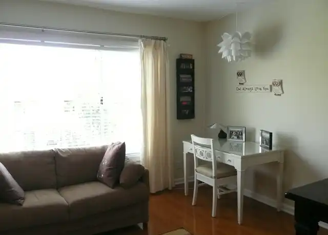 Property at 425 Idaho Ave #8, Santa Monica, CA, 90403, 1 bed, 1 bath, [object Object]