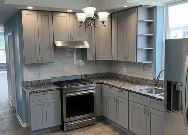 Property at 10630 South Avenue M Unit M, Chicago, IL, 60617, 3 beds, 1 bath, [object Object]