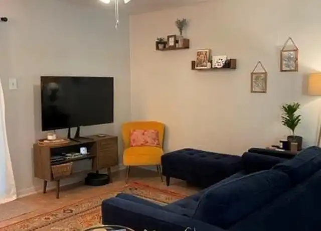 Property at 2301 W 12th St Unit B, Austin, TX, 78703, 2 beds, 1 bath, [object Object]