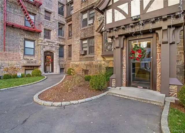 Property at 250 Martine Ave Unit 6E, White Plains, NY, 10601, 2 beds, 1 bath, [object Object]