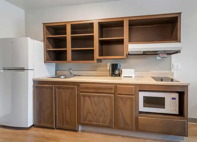 Property at Tampa - Brandon - East - 2450 S Falkenburg Rd, Tampa, FL, 33619, 0 beds, 1 bath, [object Object]