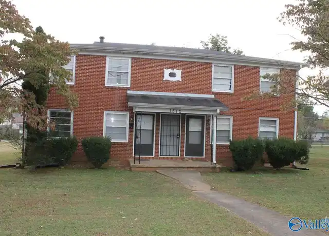 Property at 1512 Oakwood Ave NE Unit 4, Huntsville, AL, 35811, 2 beds, 1 bath, [object Object]