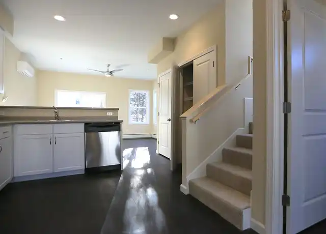 Property at Rye - 636 Hinesburg Rd, South Burlington, VT, 05403, 1-2 bed, 1-1.5 bath, [object Object]