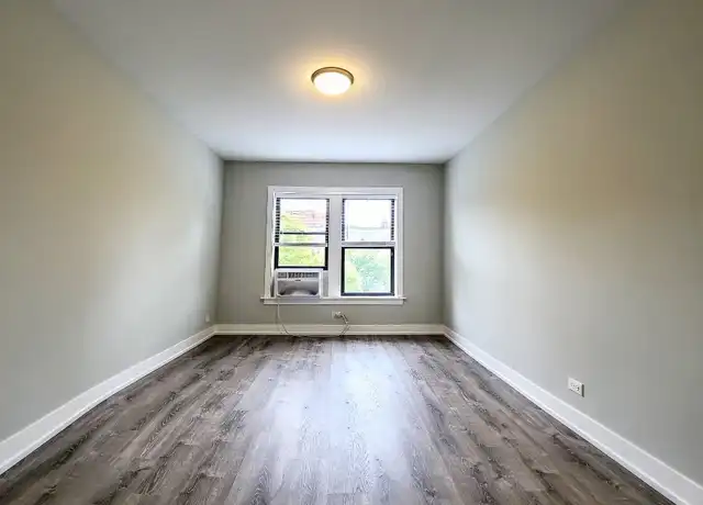 Property at 707 W Brompton Ave Unit 32, Chicago, IL, 60657, 1 bed, 1 bath, [object Object]