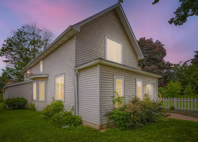 Property at 236 11th Ave N Unit 1, South St Paul, MN, 55075, 2 beds, 1 bath, [object Object]