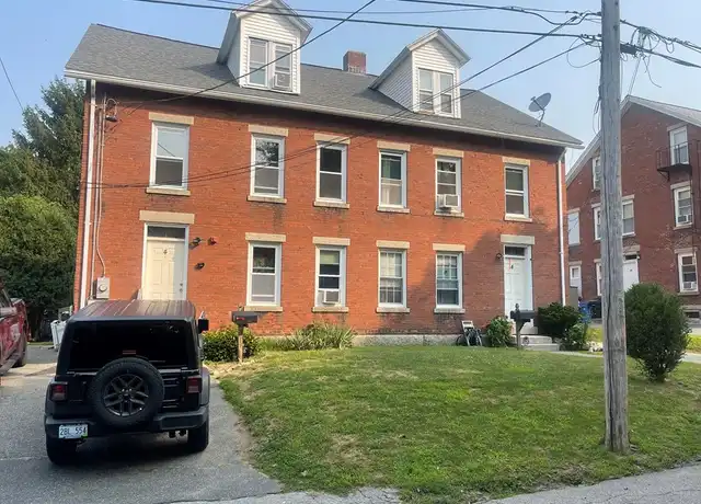 Property at 4 Brayton Ct Unit 2L, Cumberland, RI, 02864, 3 beds, 1.5 baths, [object Object]
