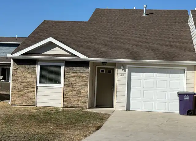 Property at 528 Grainfield St, Manhattan, KS, 66502, 3 beds, 2 baths, [object Object]