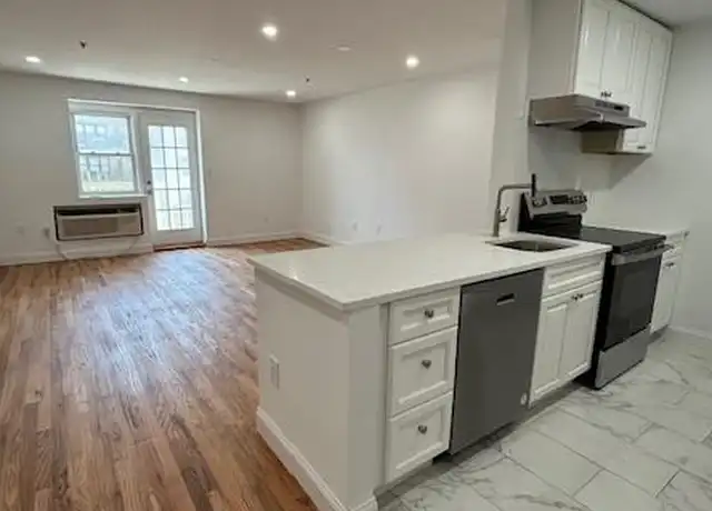 Property at 10 Franklin Blvd Unit 408, Long Beach, NY, 11561, 2 beds, 2 baths, [object Object]