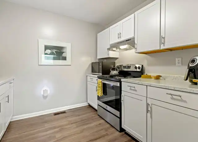 Property at 509 Bay St, Berlin, MD, 21811, 2 beds, 1 bath, [object Object]