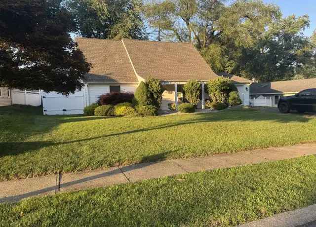 Property at 28 Irongate Ln, Matawan, NJ, 07747, 4 beds, 3 baths, [object Object]