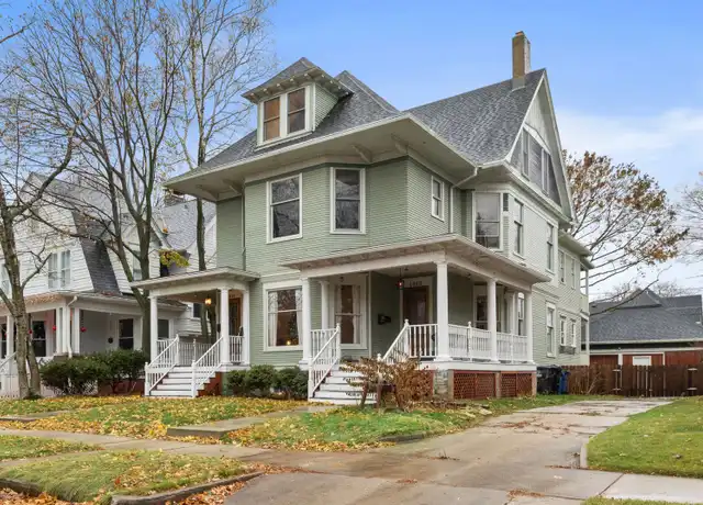 Property at 1814 College Ave, Racine, WI, 53403, 3 beds, 1 bath, [object Object]