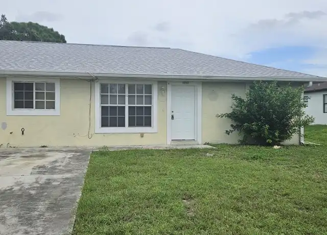 Property at 4752 22nd St SW, Lehigh Acres, FL, 33973, 3 beds, 2 baths, [object Object]