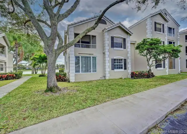 Property at 2850 N Oakland Forest Dr #202, Oakland Park, FL, 33309, 2 beds, 2 baths, [object Object]