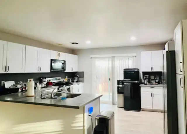 Property at 15621 California St, Tustin, CA, 92780, 5 beds, 2 baths, [object Object]