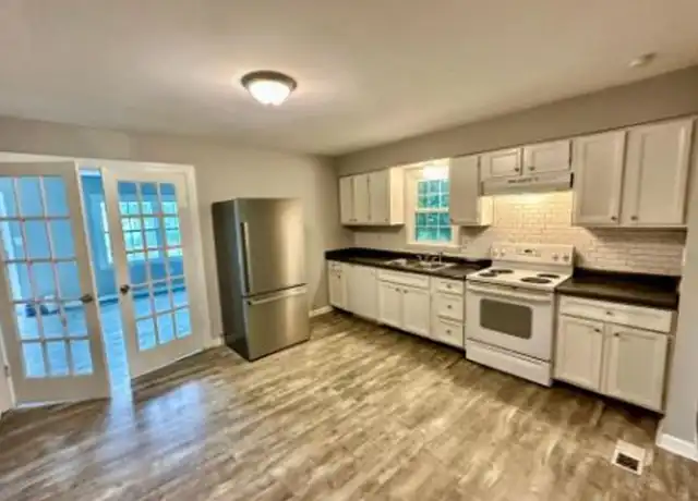 Property at 732 Faulkner Ave Unit Z4, Lexington, KY, 40505, 4 beds, 2 baths, [object Object]