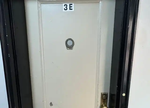 Property at 59 Old Mamaroneck Rd Unit 3E, White Plains, NY, 10605, 1 bed, 1 bath, [object Object]