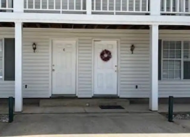 Property at 521 W Liberty Ave Unit B, Covington, TN, 38019, 2 beds, 1.5 baths, [object Object]