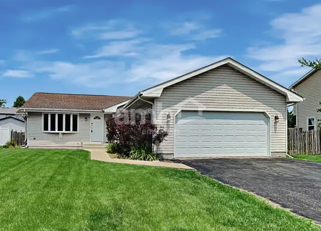 Property at 6605 Goldhaber Ln, Plainfield, IL, 60586, 3 beds, 2 baths, [object Object]