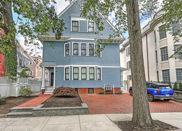Property at 26 S Angell St Unit 3, Providence, RI, 02906, 2 beds, 2 baths, [object Object]