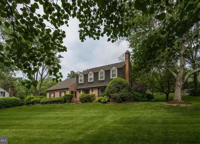 Property at 912 Kimberwicke Rd, Mc Lean, VA, 22102, 5 beds, 3.5 baths, [object Object]