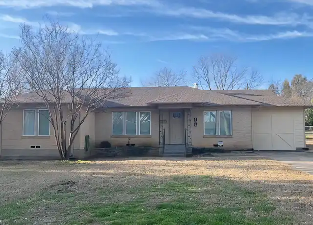 Property at 104 Varsity Cir, Arlington, TX, 76013, 2 beds, 2.5 baths, [object Object]