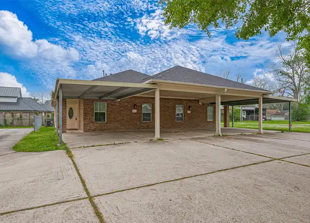 Property at 190 Davis St Unit A, Humble, TX, 77338, 3 beds, 2 baths, [object Object]