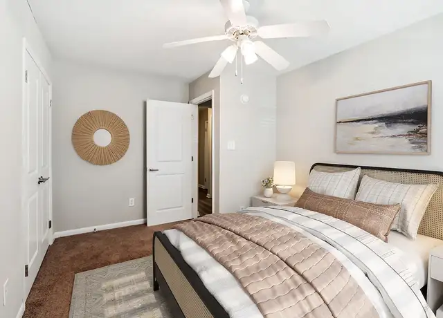 Photo of 99 Tide Mill Ln, Hampton, VA 23666
