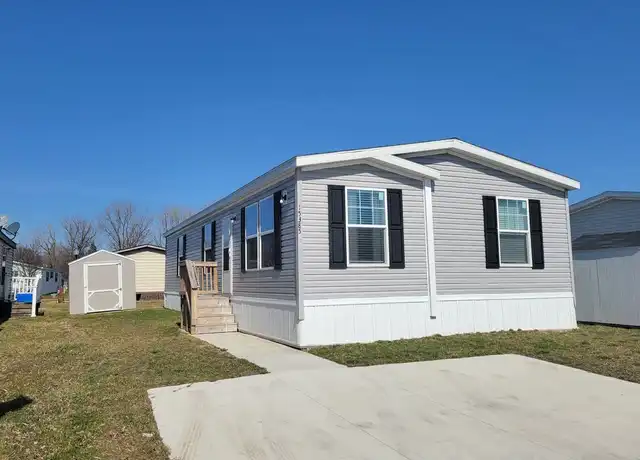Property at 15385 Dominique Dr Unit 826, Clinton Township, MI, 48038, 3 beds, 2 baths, [object Object]