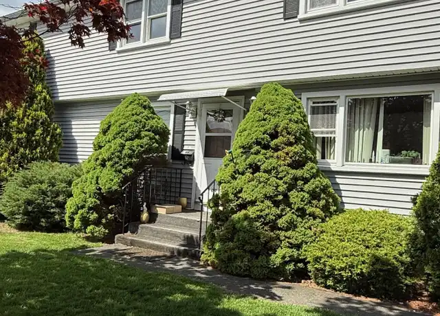Property at 147 Overlook Ave Unit 2, New Britain, CT, 06053, 3 beds, 1 bath, [object Object]