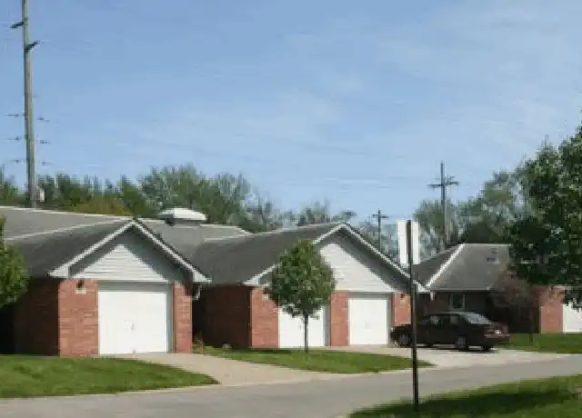 Property at 1018 Forest Hill Ln, Leavenworth, KS, 66048, 2 beds, 1 bath, [object Object]