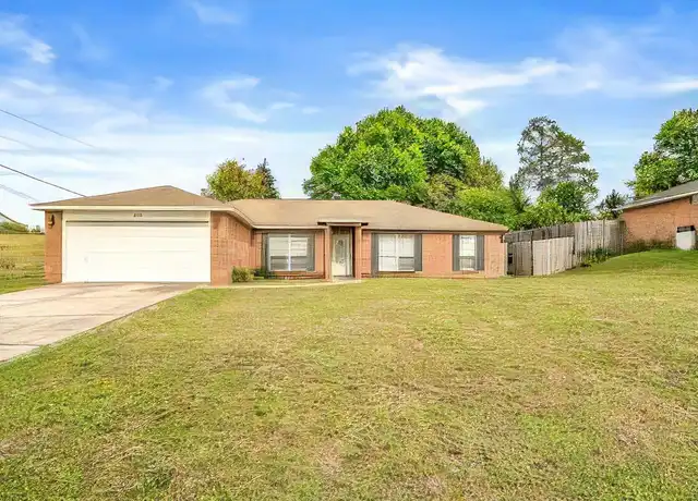 Property at 220 Riverchase Blvd, Crestview, FL, 32536, 4 beds, 2 baths, [object Object]