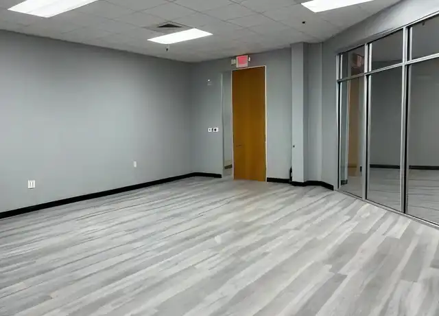 Property at 4929 W Market St #2125, Greensboro, NC, 27407, 1 bed, 1 bath, [object Object]