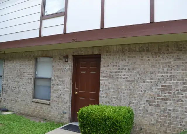 Property at 3051 Olympia Dr, Denton, TX, 76209, 2 beds, 1 bath, [object Object]