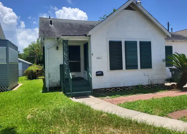 Property at 4921 Alamo Dr, Galveston, TX, 77551, 2 beds, 1 bath, [object Object]