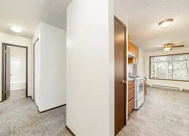 Property at Concord Crossing - 3710 SE Concord Rd, Portland, OR, 97267, 1 bed, 1 bath, [object Object]