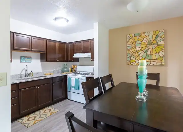 Property at Williamsburg Mishawaka - 303 Village Dr, Mishawaka, IN, 46545, 2 beds, 1-1.5 bath, [object Object]