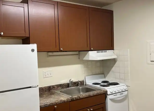 Property at 701 Loomis Ave Unit 8017, Des Moines, IA, 50315, 2 beds, 1 bath, [object Object]