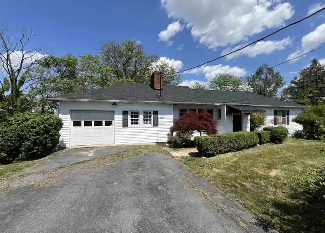 Property at 226 Orchard Ln, Harrisonburg, VA, 22801, 3 beds, 2 baths, [object Object]