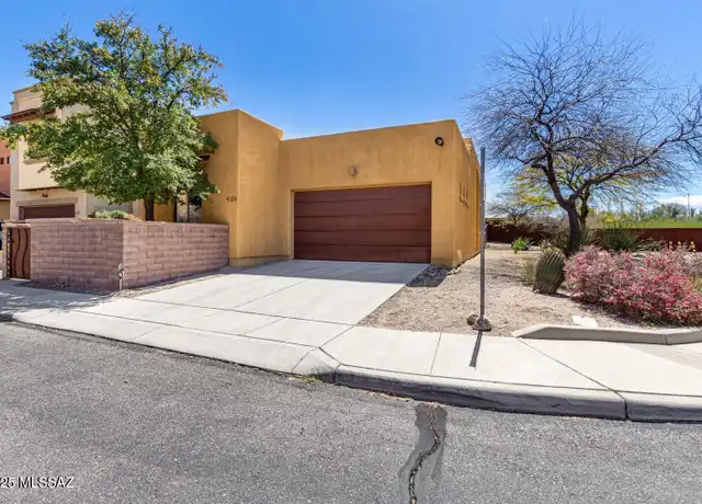 Property at 9504 E Ventaso Cir, Tucson, AZ, 85715, 3 beds, 2 baths, [object Object]