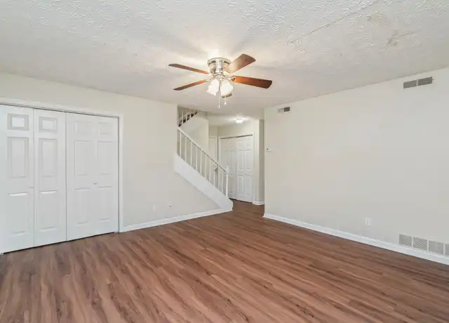 Property at 408 Cross Creek Rd Unit D, Knoxville, TN, 37923, 3 beds, 1 bath, [object Object]
