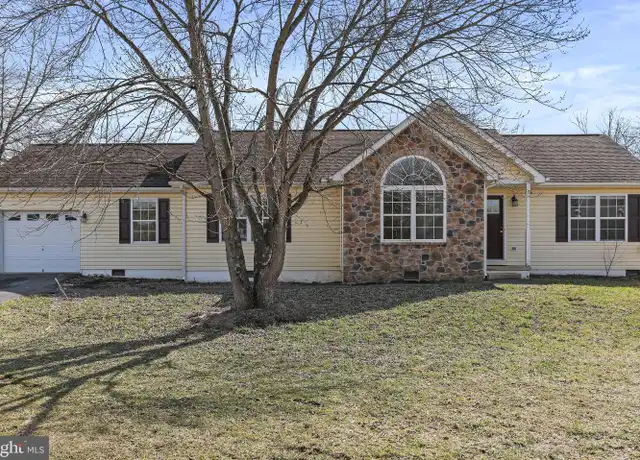 Property at 19 Tie Run Rd, Martinsburg, WV, 25405, 3 beds, 2 baths, [object Object]